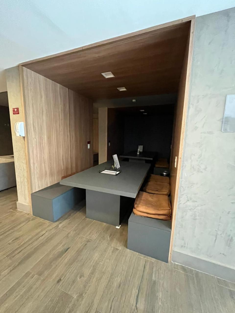 Flat Deluxe Com Varanda E Vista No Jardins - Vn Capote Luxuoso *